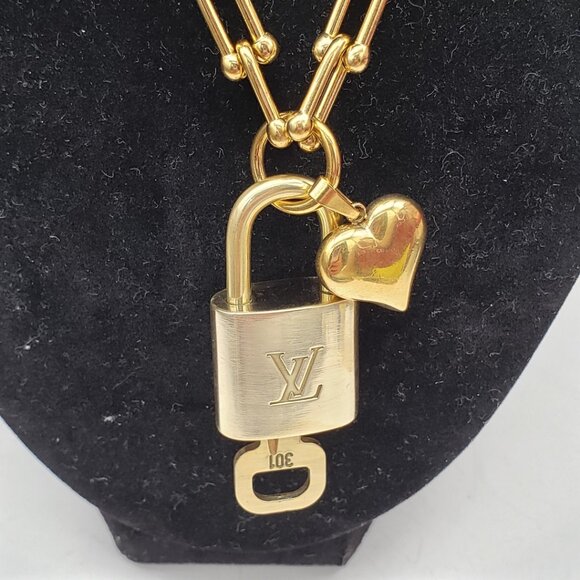 Authentic Louis Vuitton Lock & Key w/ Unbranded Gold Plated Gold Chain Necklace - Picture 4 of 11